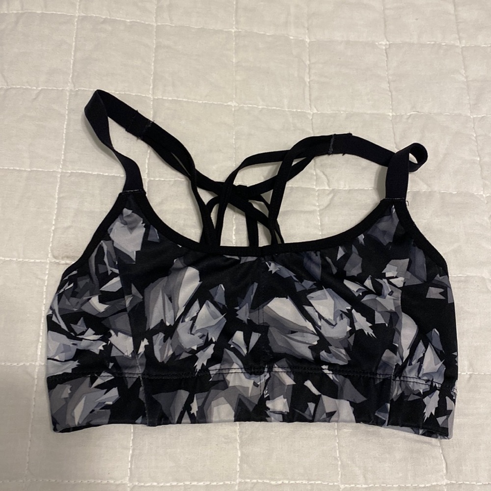 sports bra